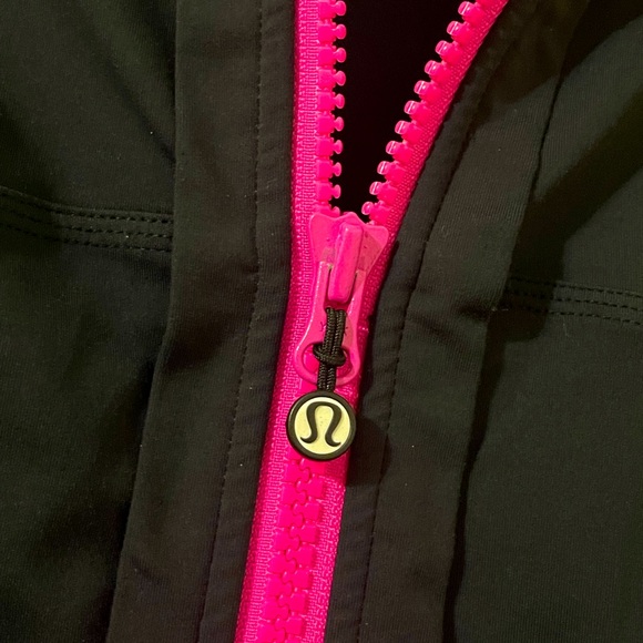 Vintage Lululemon stretch hoody - Picture 5 of 9